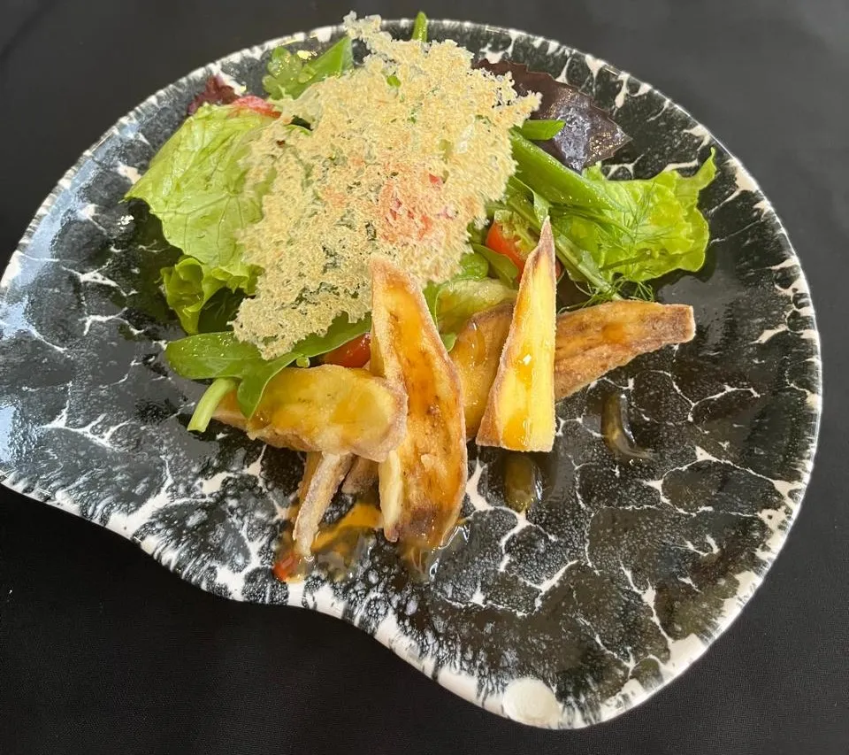 Xırçıldayan badımcan salatı